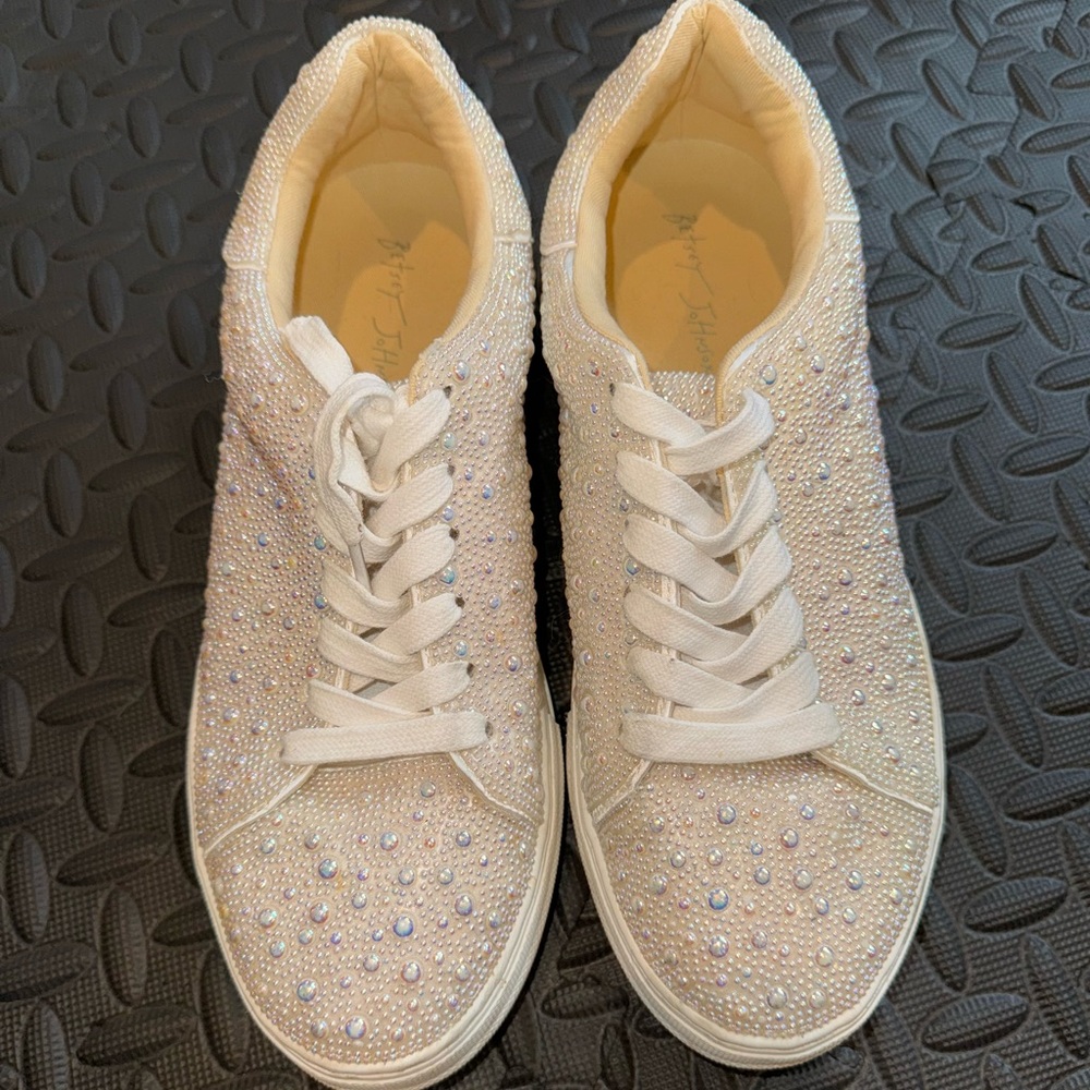 Betsy Johnson sequence shoes